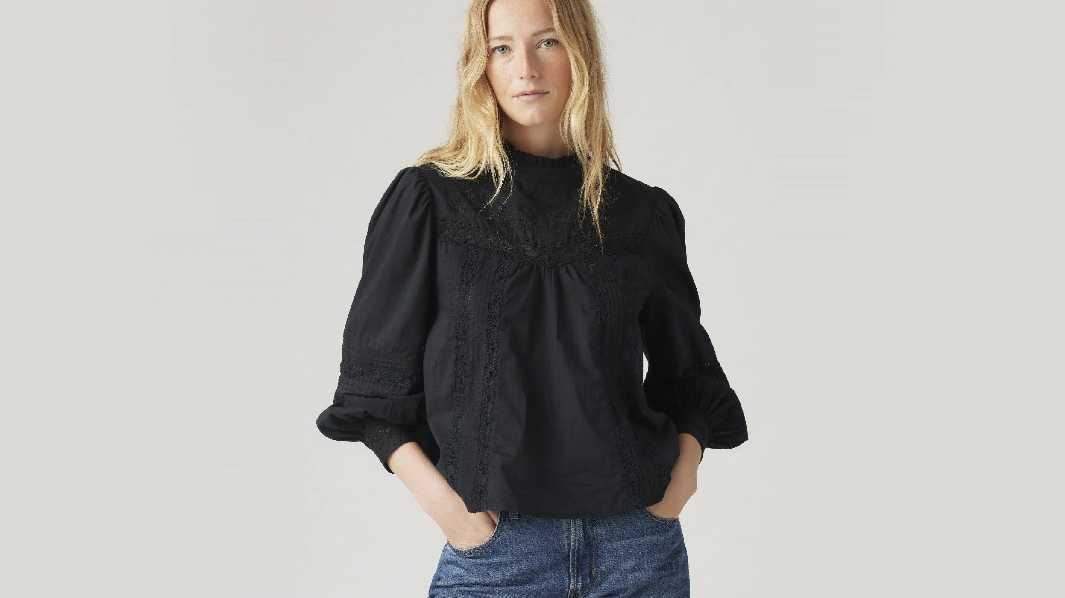 Levi's® Women's Laura Blouse