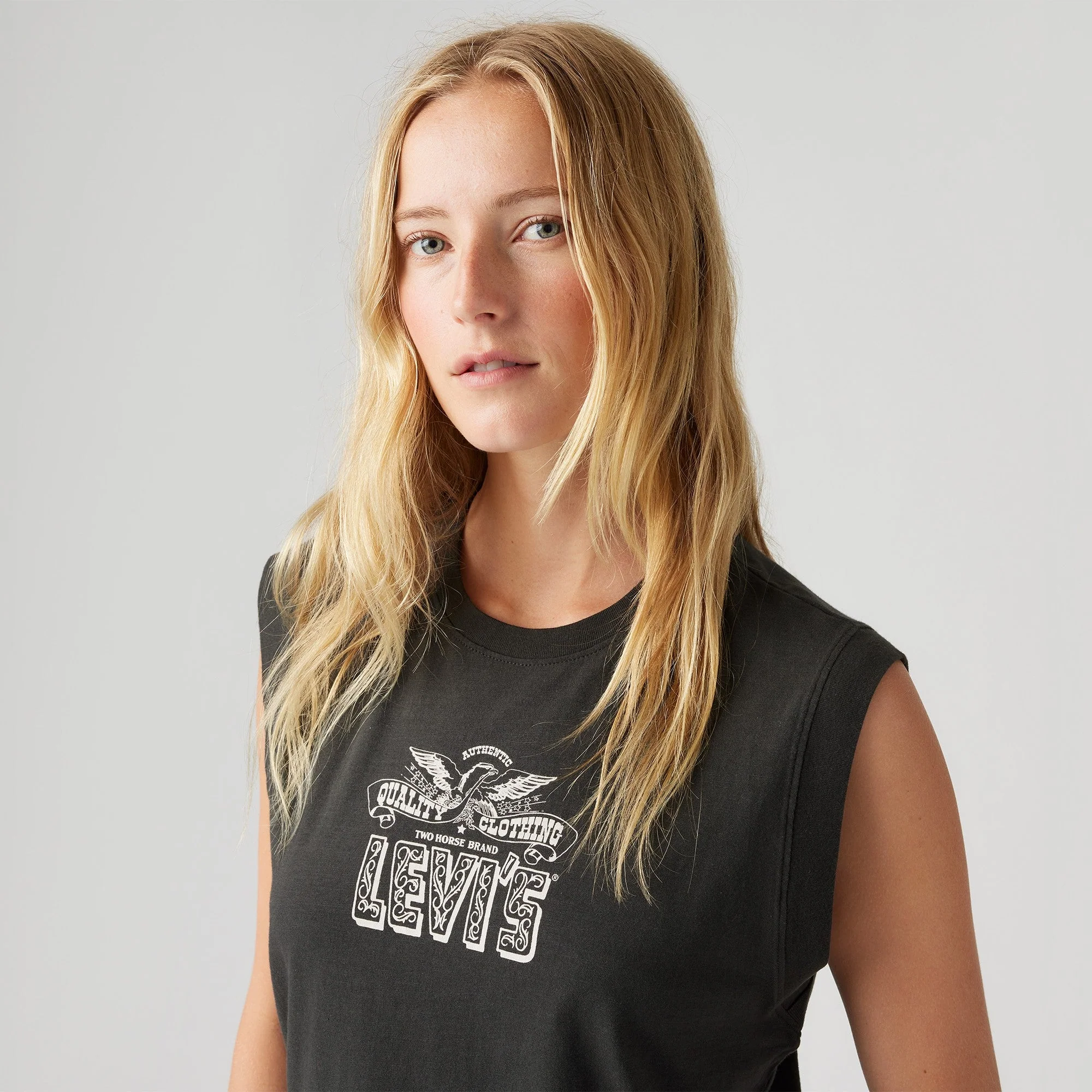 Levi's® Women's Graphic Boxy Tank Top