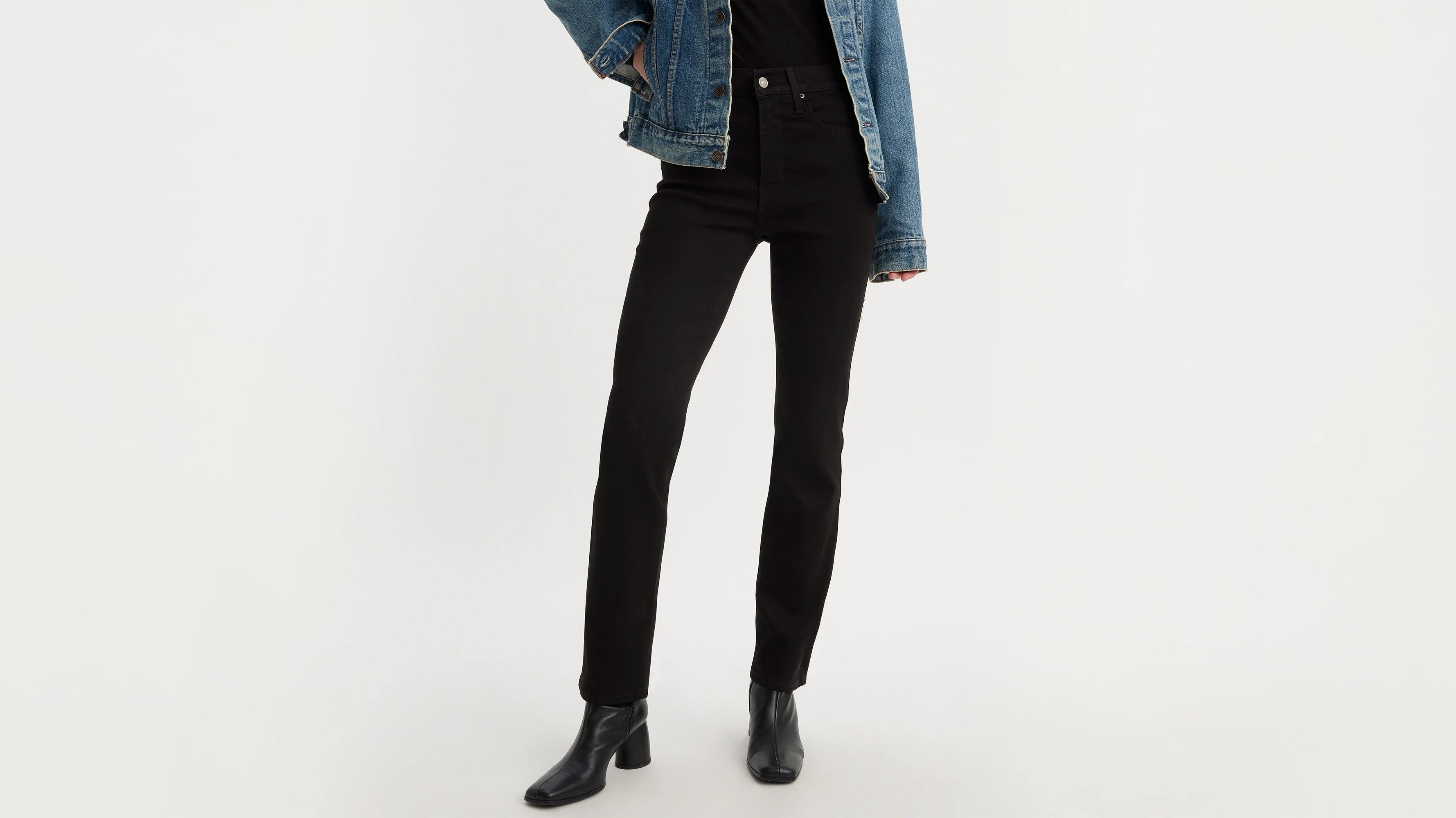 Levi’s® Women's 724 High-Rise Slim Straight Jeans