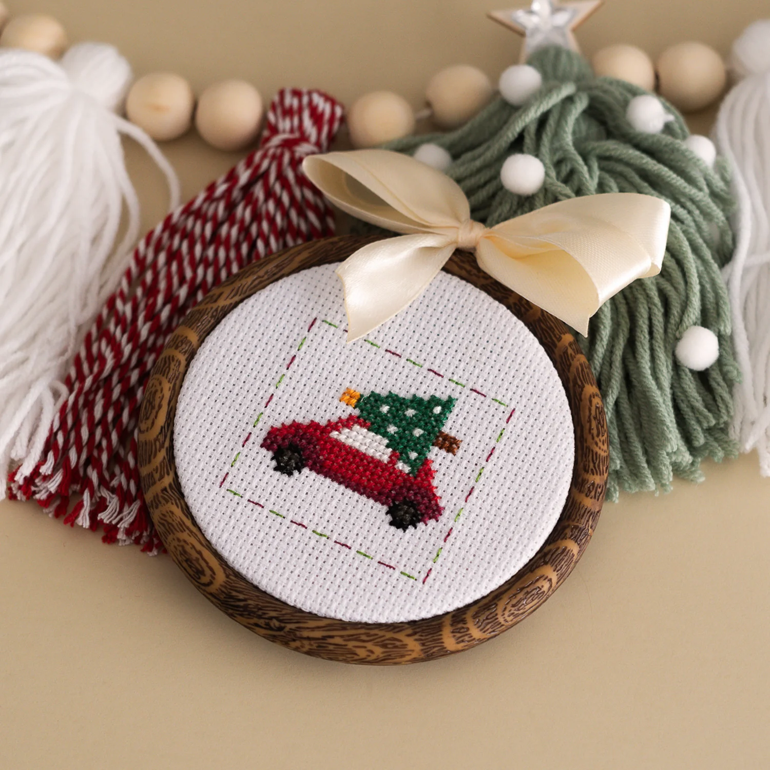 Esfera Navideña Coche (Aro de silicón)