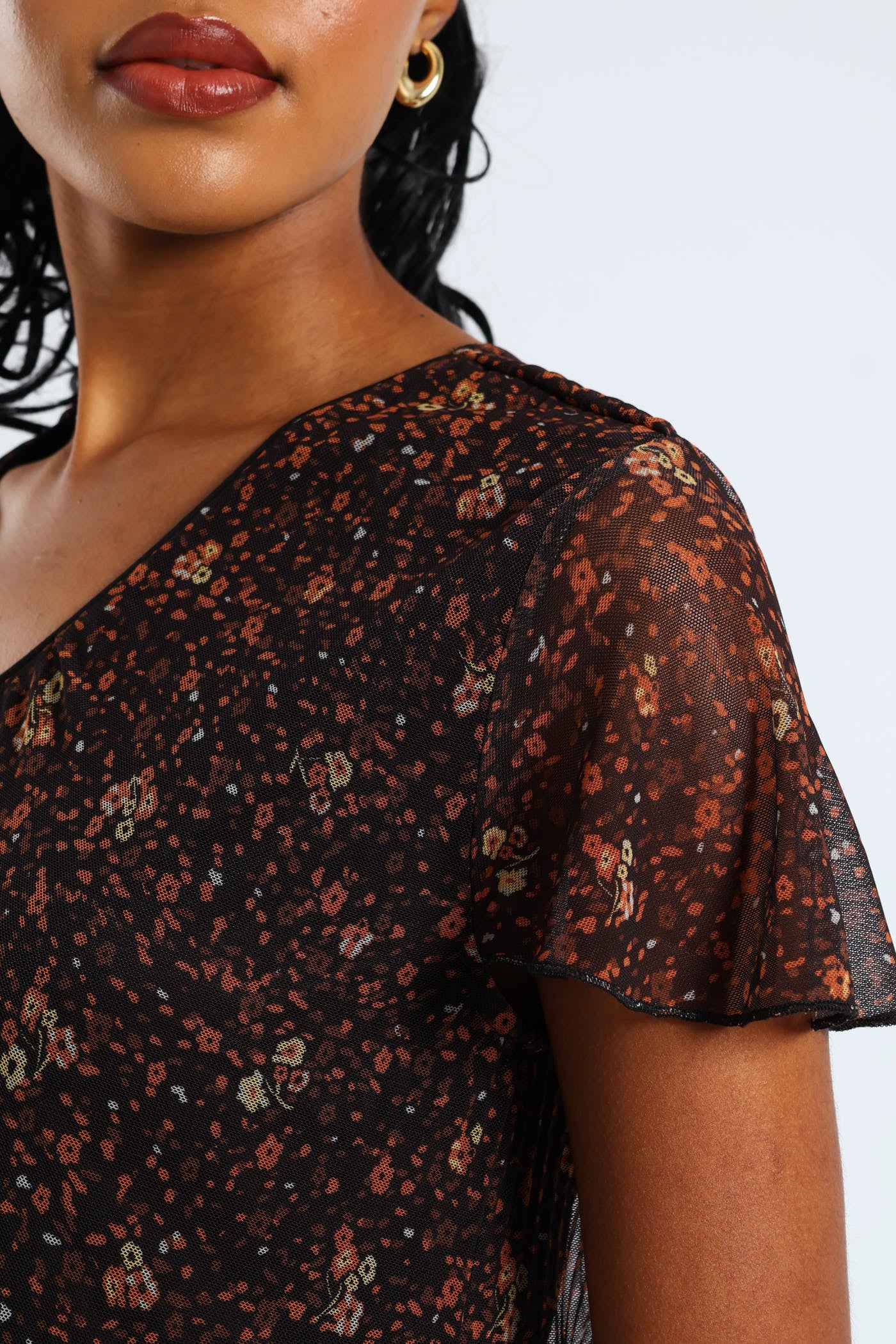 V-Neck Release Pleat Mesh Midi Dress - Black/Orange