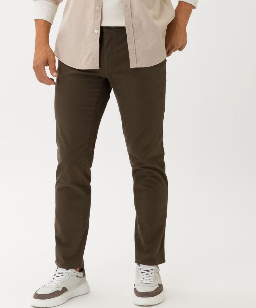 Men's pants with high elastic construction