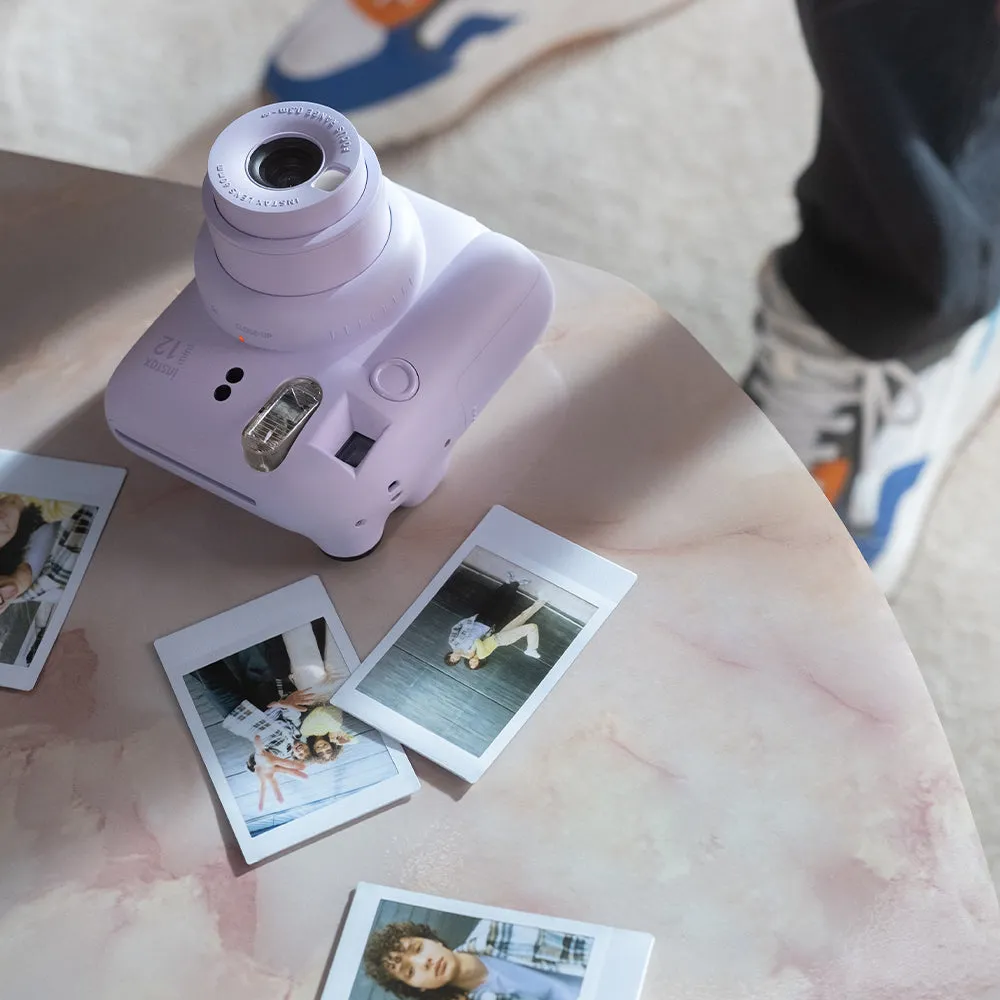 Paquete Instax Mini 12 Lila + 20 Fotografías + 1 Photobook