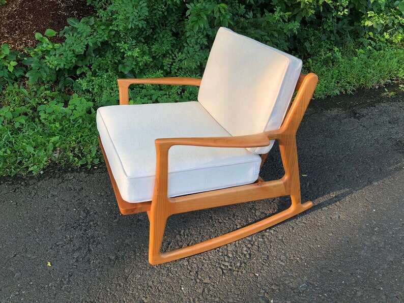 Mid Century Modern Lounge Chair / Accent Chair / Selig / Danish Modern Lounge Chair / Rocking Chair / Kofod Larson