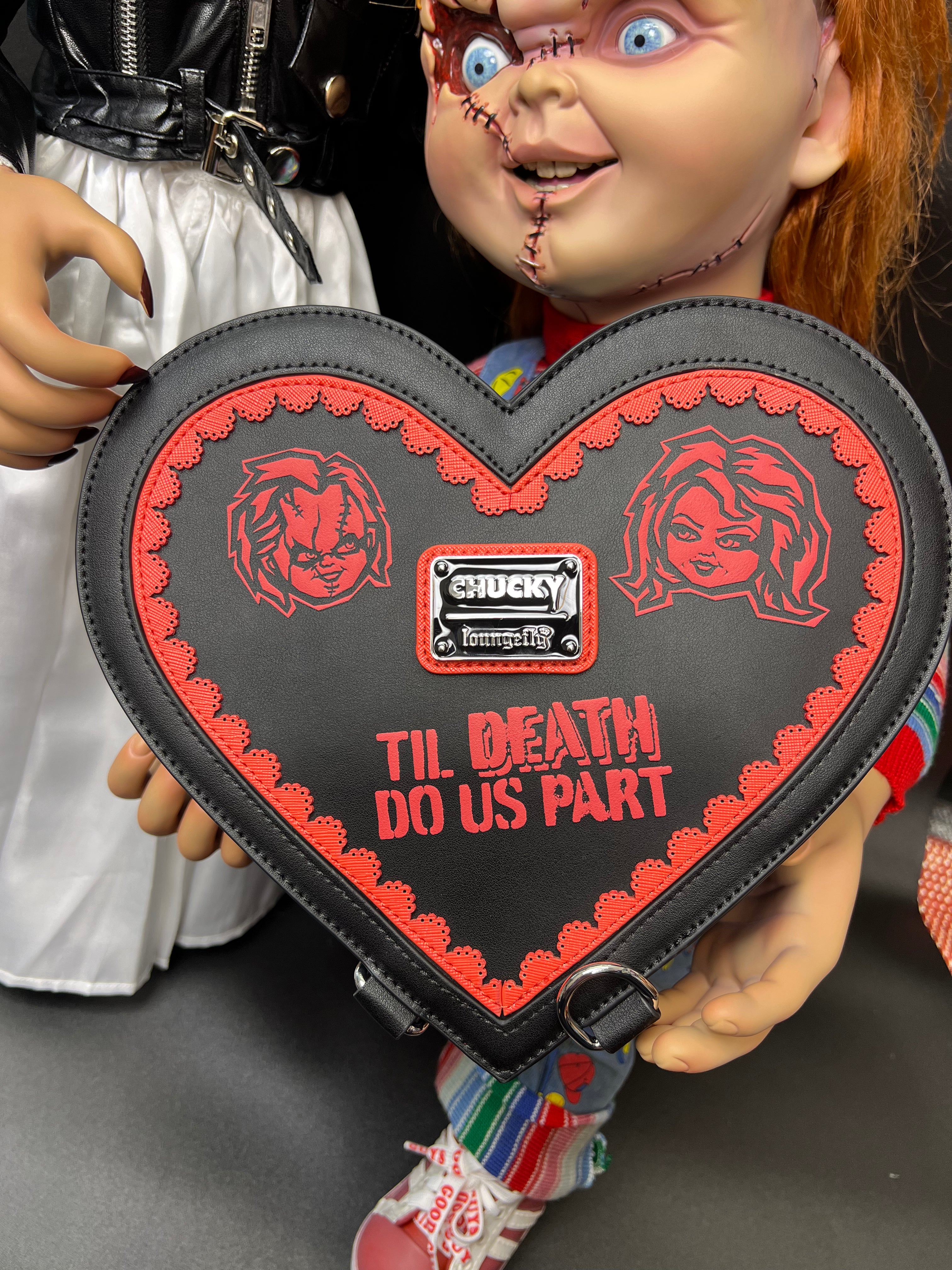 Awesome Collectibles Loungefly Exclusive “Chucky and Tiffany” Convertible Heart