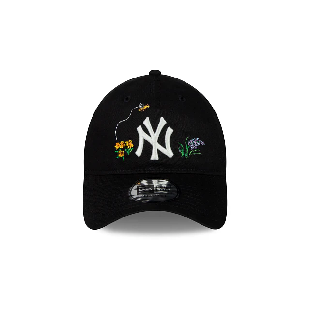 New York Yankees MLB Watercolor Floral Collection 9FORTY Strapback