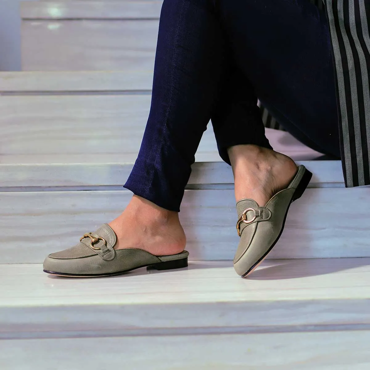 CINDY - Verde Hoja  Zapato Flat Mule de Piso Para Dama en Piel