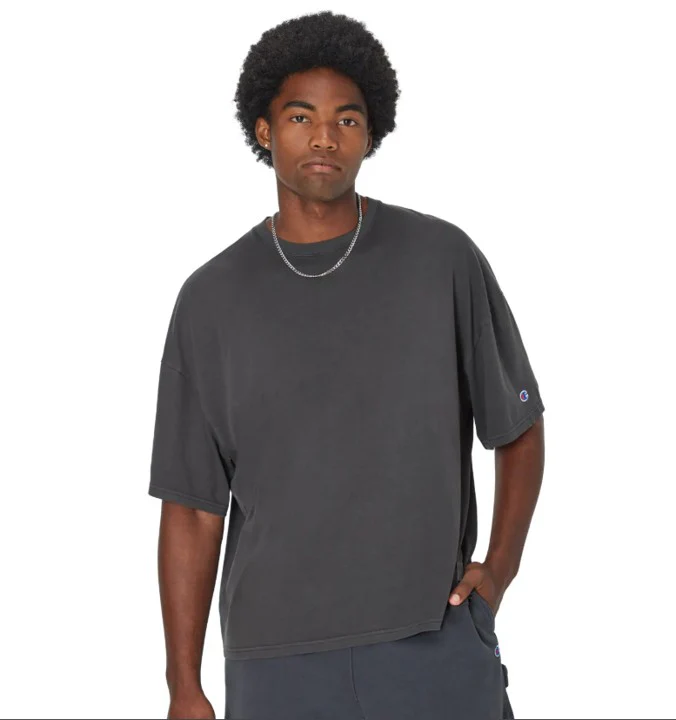 Playera Oversized, hombros caídos