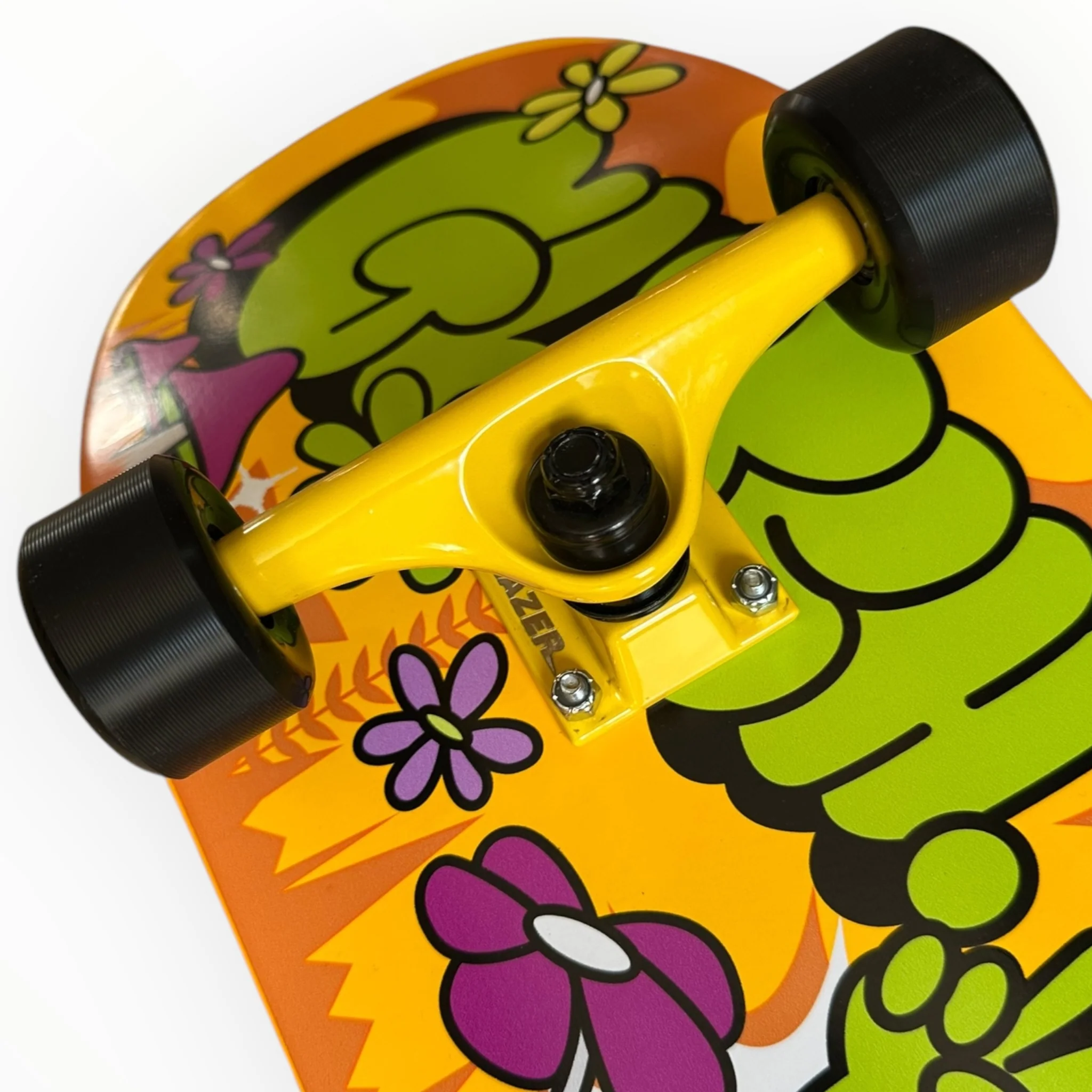 Patineta GLITCH principiante flores (llave + envio gratis) OFERTA DEL MES