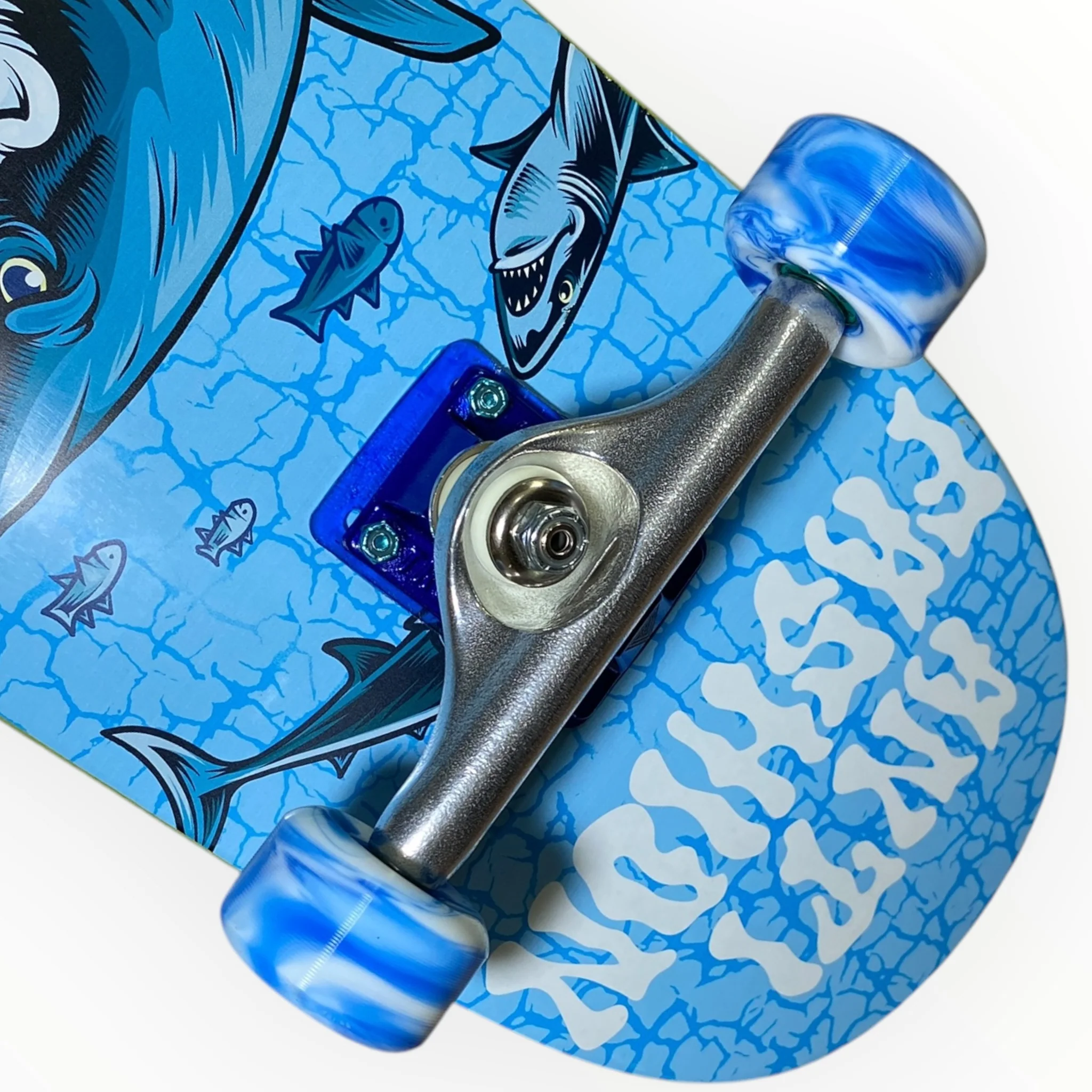 Patineta ANTIFASHION shark PRO (envio gratis+llave).