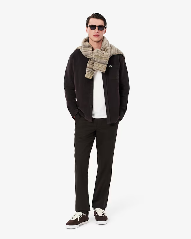 Playera ligera de algodón Pima con cuello en V para hombre