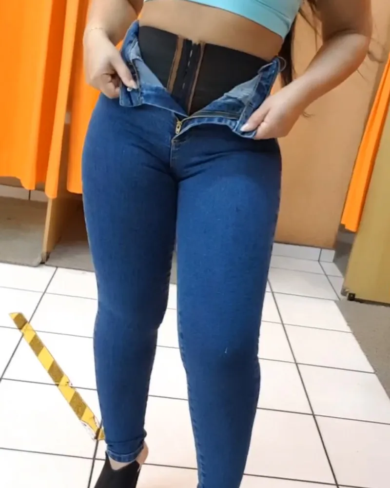 Skinny Jeans With A Cinched Waist (Pre-Sale)