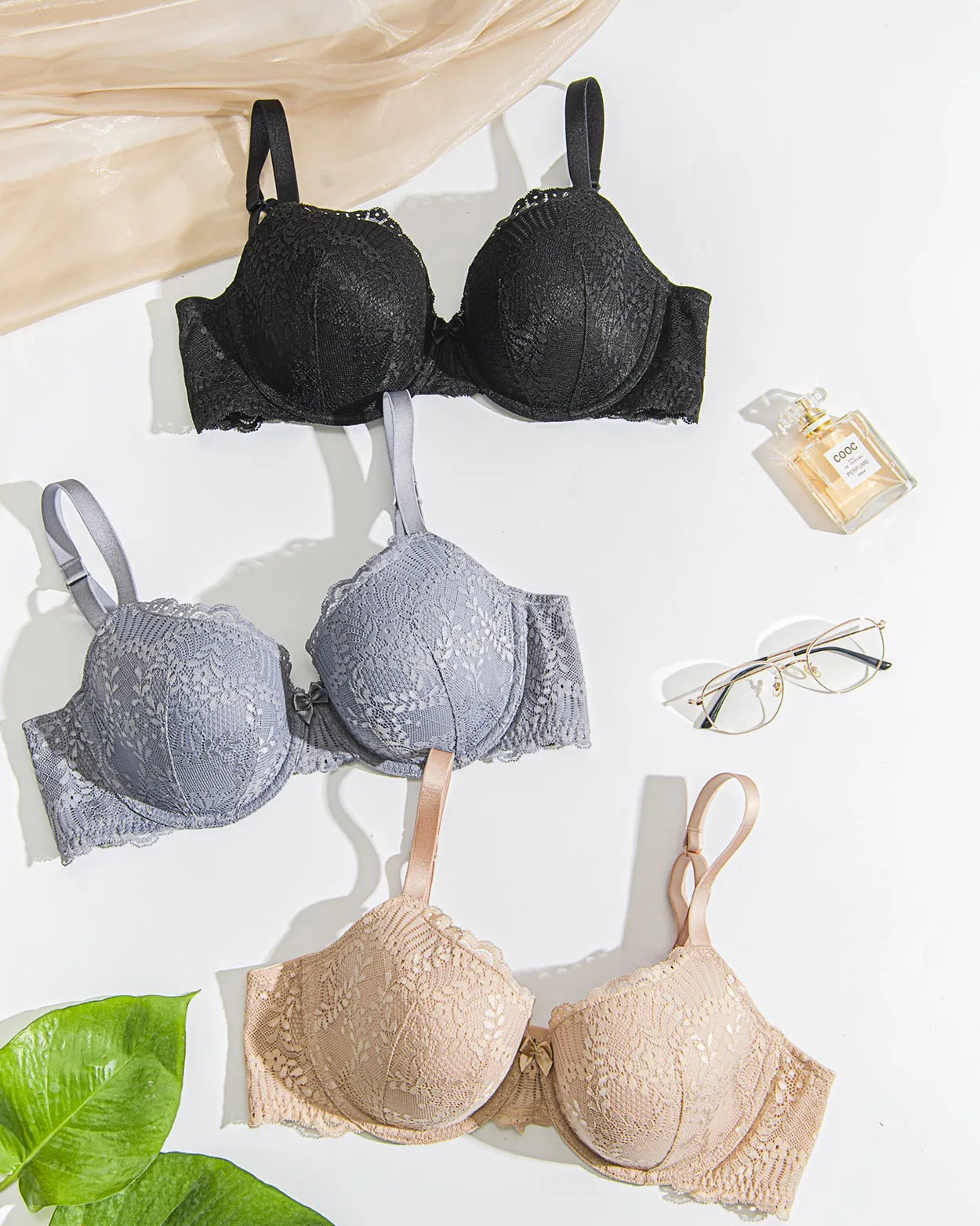 Sujetador push up de encaje con aros y cobertura total de talla grande