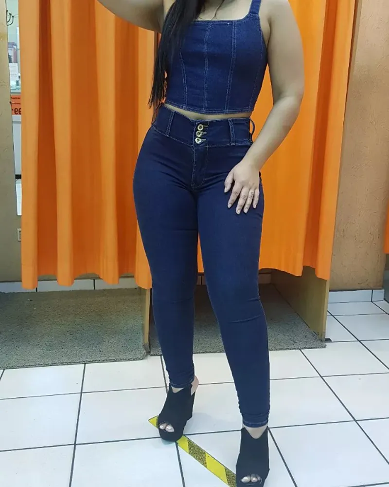 Two-Button Skinny Jeans (Pre-Sale)