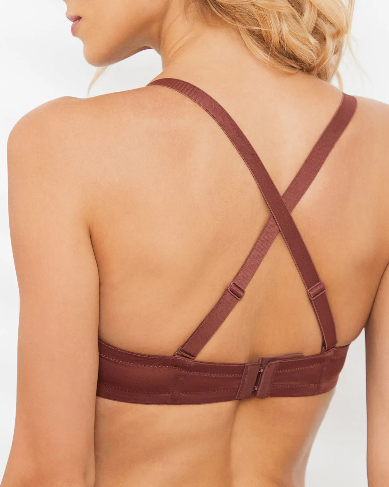 Sujetador de contorno multiposición sin tirantes con aros de figura completa