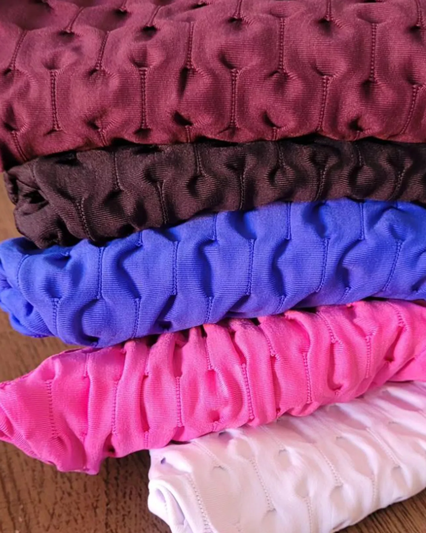 Solid Color Bubble Pleated Yoga Suit（Pre-Sale）