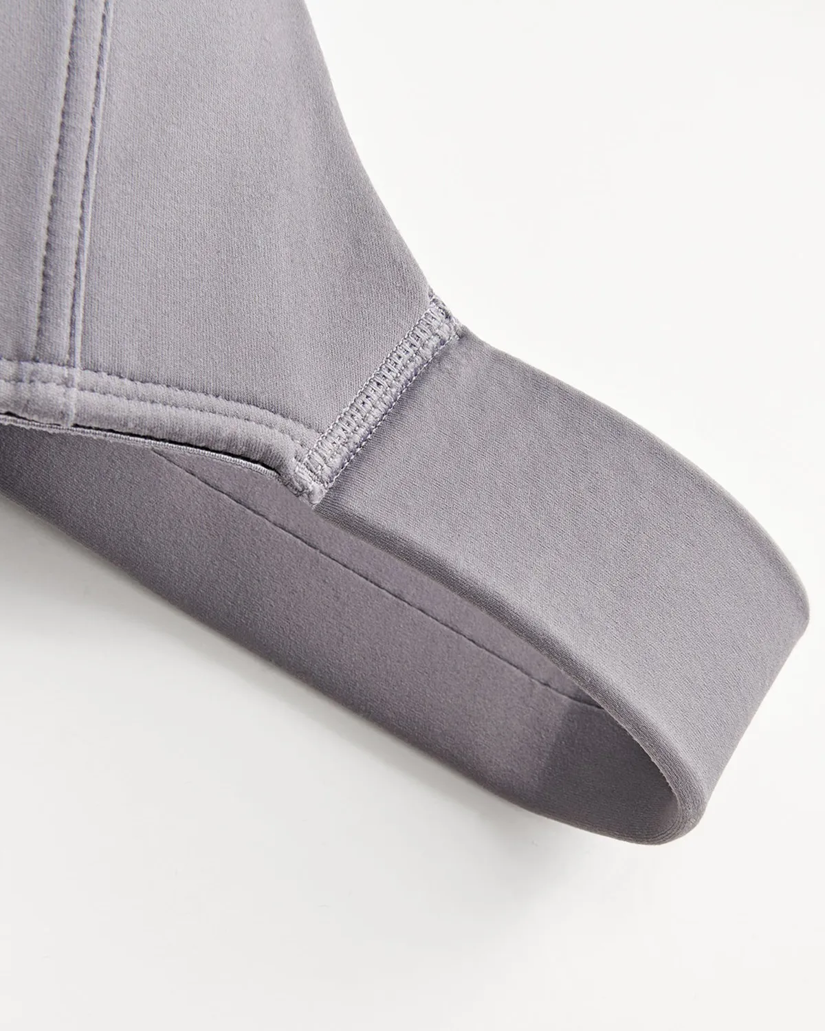 Sujetadores deportivos de entrenamiento con aros de cobertura completa, color gris