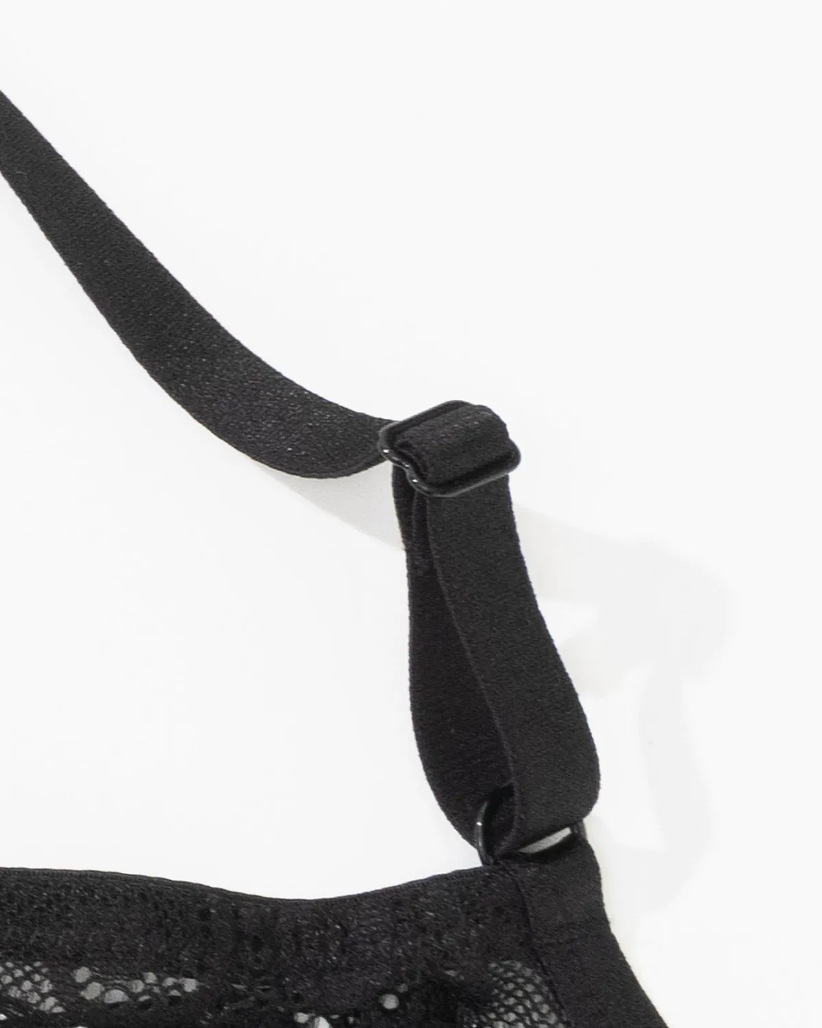 Sujetador semiescotado con aros y realce de encaje floral con relleno ligero