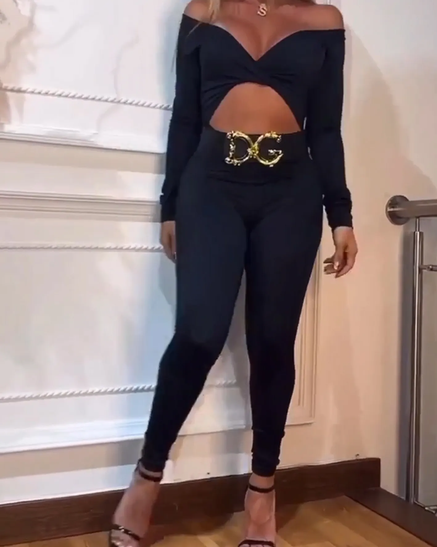 Black Multi-Wear Yoga Jumpsuit（Pre-Sale）