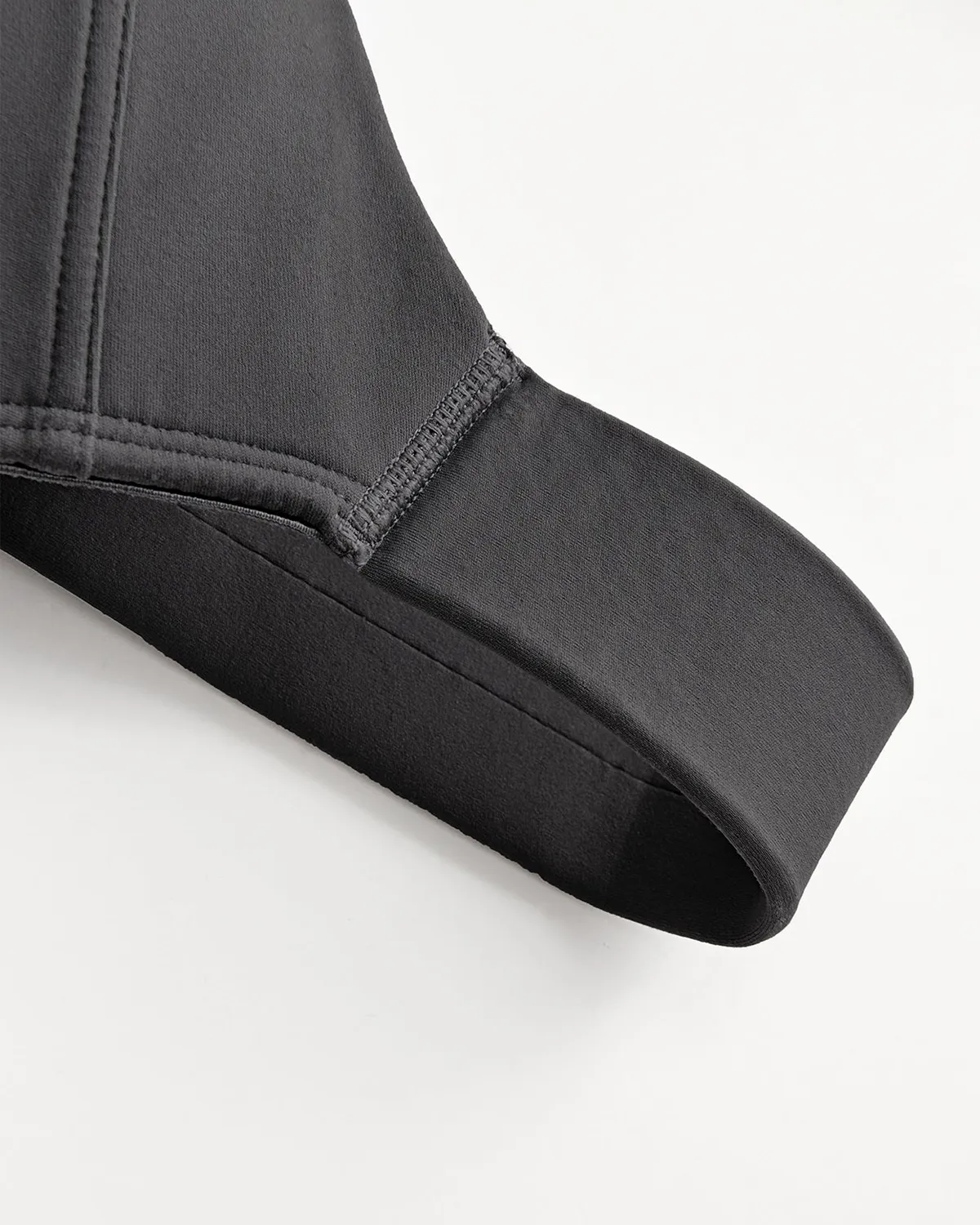 Sujetadores deportivos de entrenamiento con aros de cobertura completa-Negro