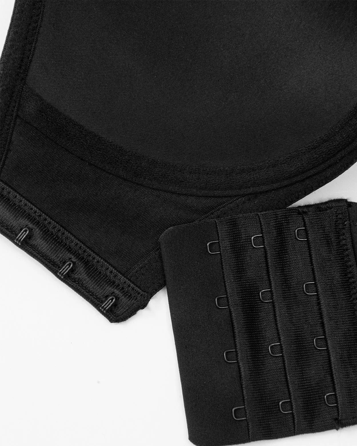 Sujetador de camiseta multiposición ajustable con aros Push Up