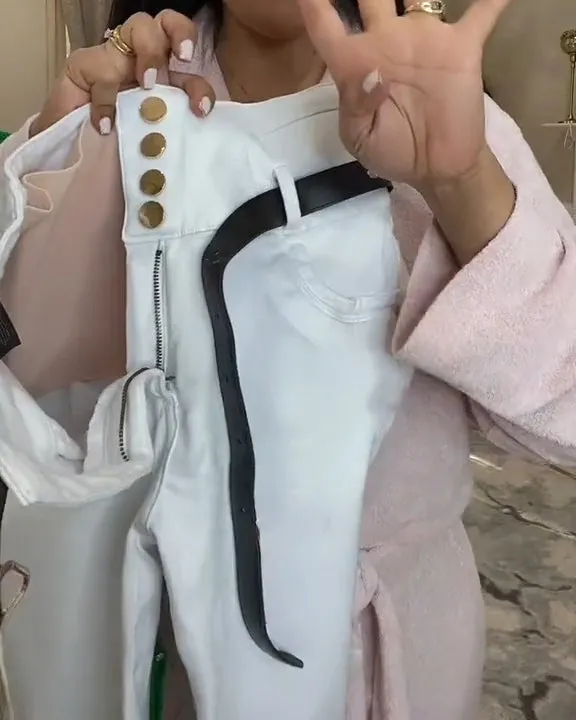 High Rise Slim Fit Curvy Jeans