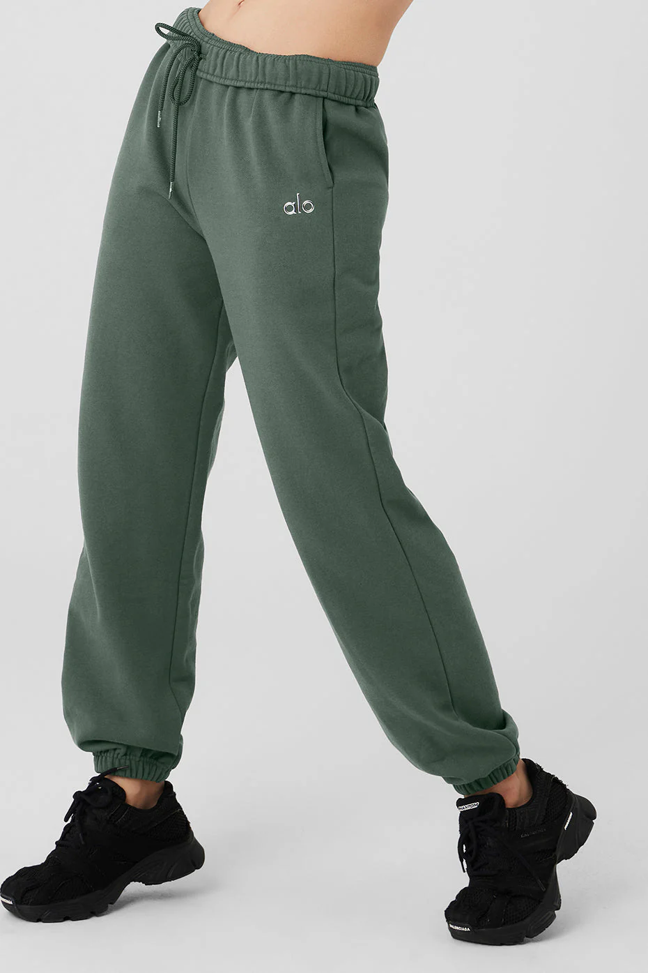 Accolade Sweatpant - Dark Cactus