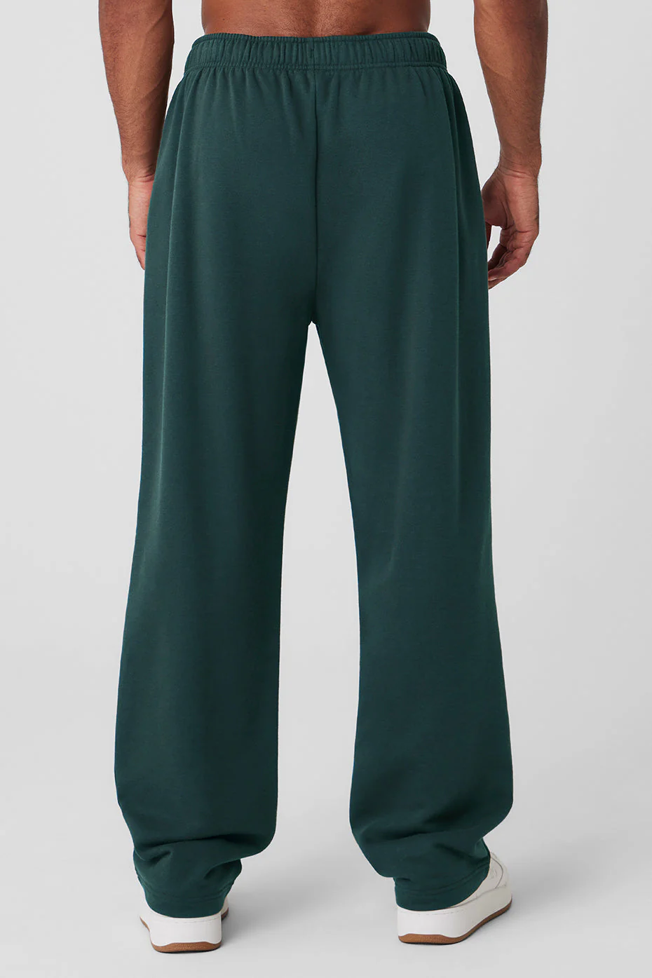 Accolade Straight Leg Sweatpant - Midnight Green