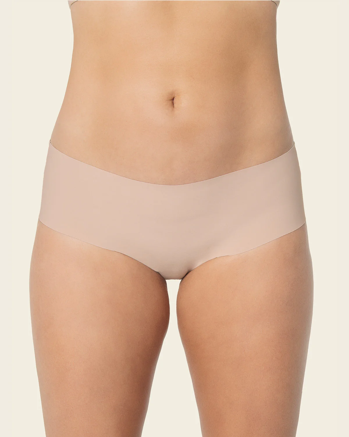 Panty hipster invisible ultraplano sin elásticos y de pocas costuras