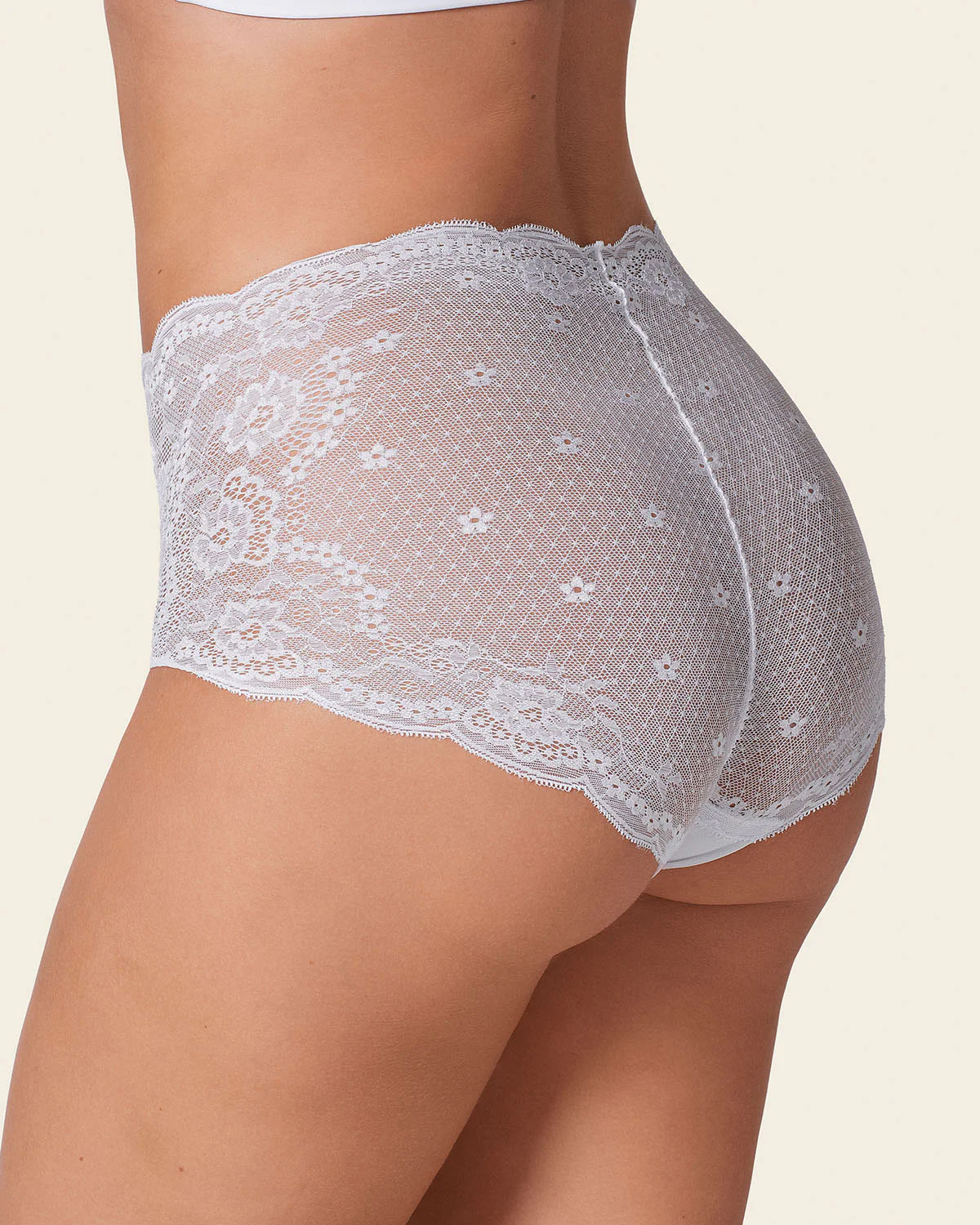Panty clásico en encaje SmartLace