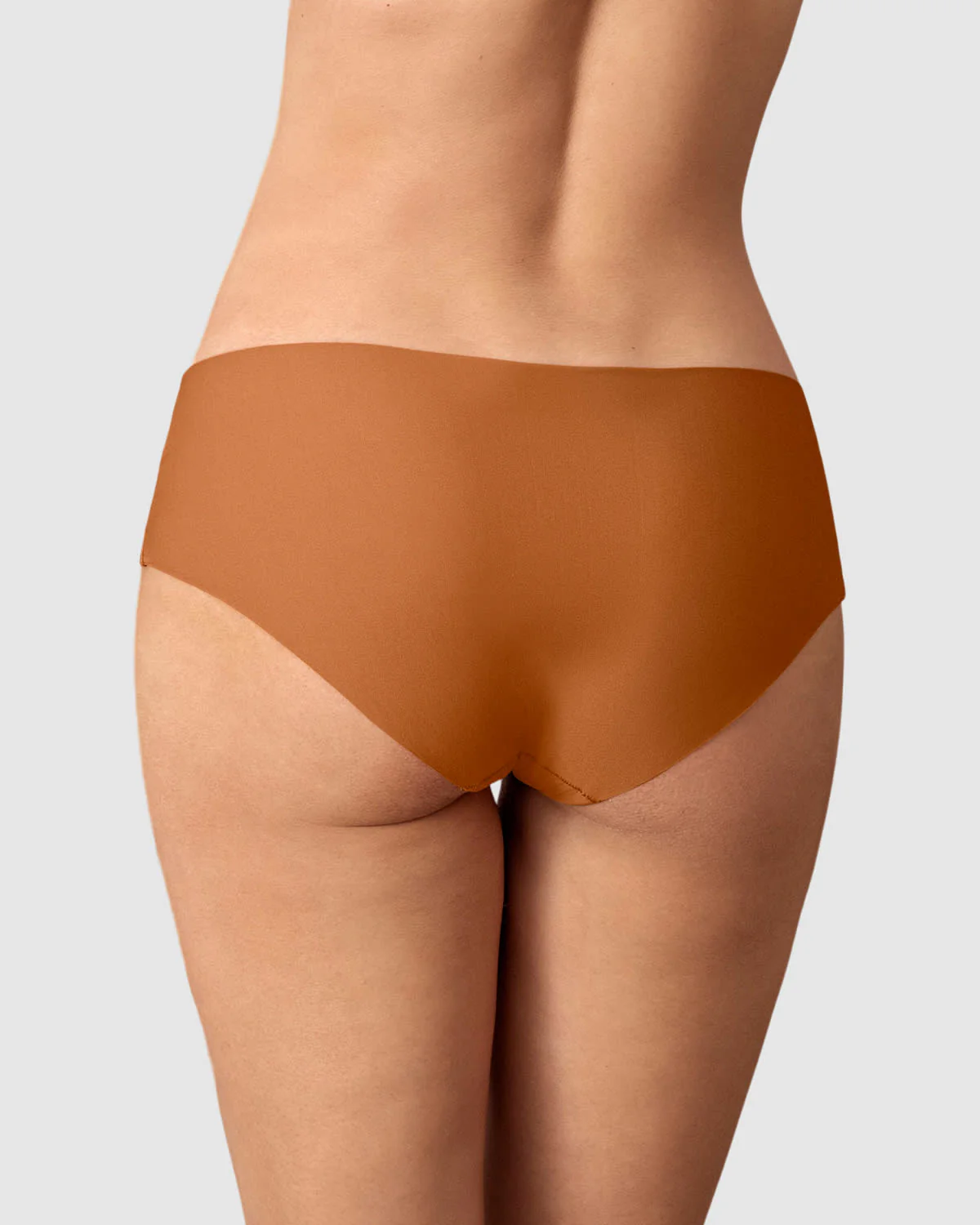 Panty hipster invisible ultraplano sin elásticos y de pocas costuras