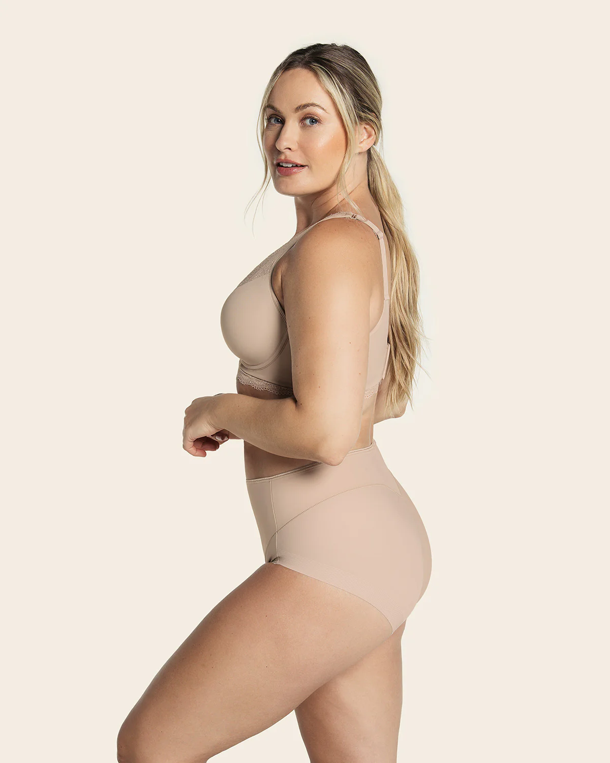 Panty clásico tiro alto de control