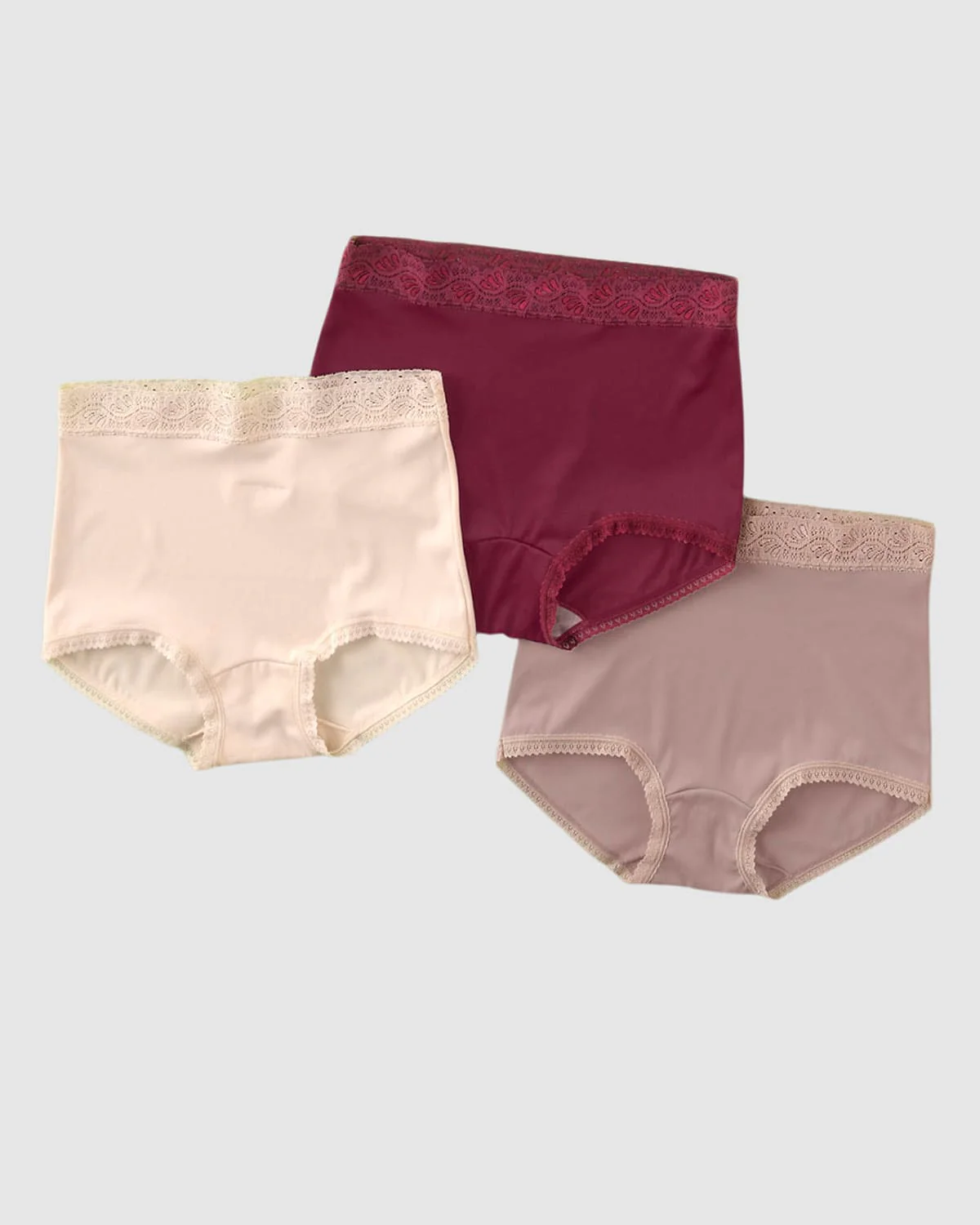 Paquete x 3 panties clásicos con toques de encaje
