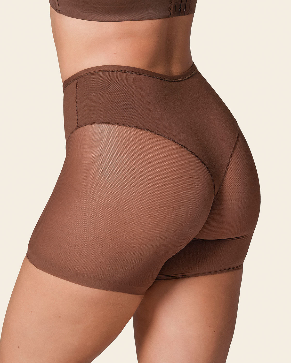 Panty faja invisible de control efecto brasilera