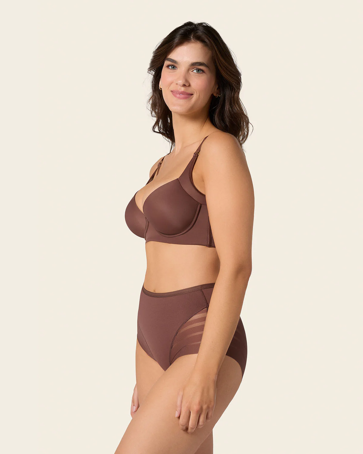 Panty faja clásico con control moderado de abdomen y bandas en tul