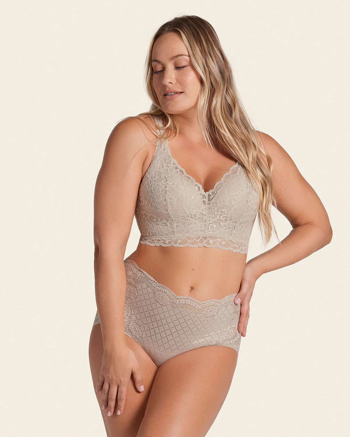 Panty clásico en encaje SmartLace