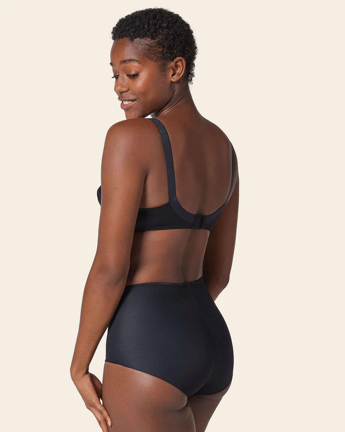 Panty clásico efecto invisible de control fuerte en abdomen