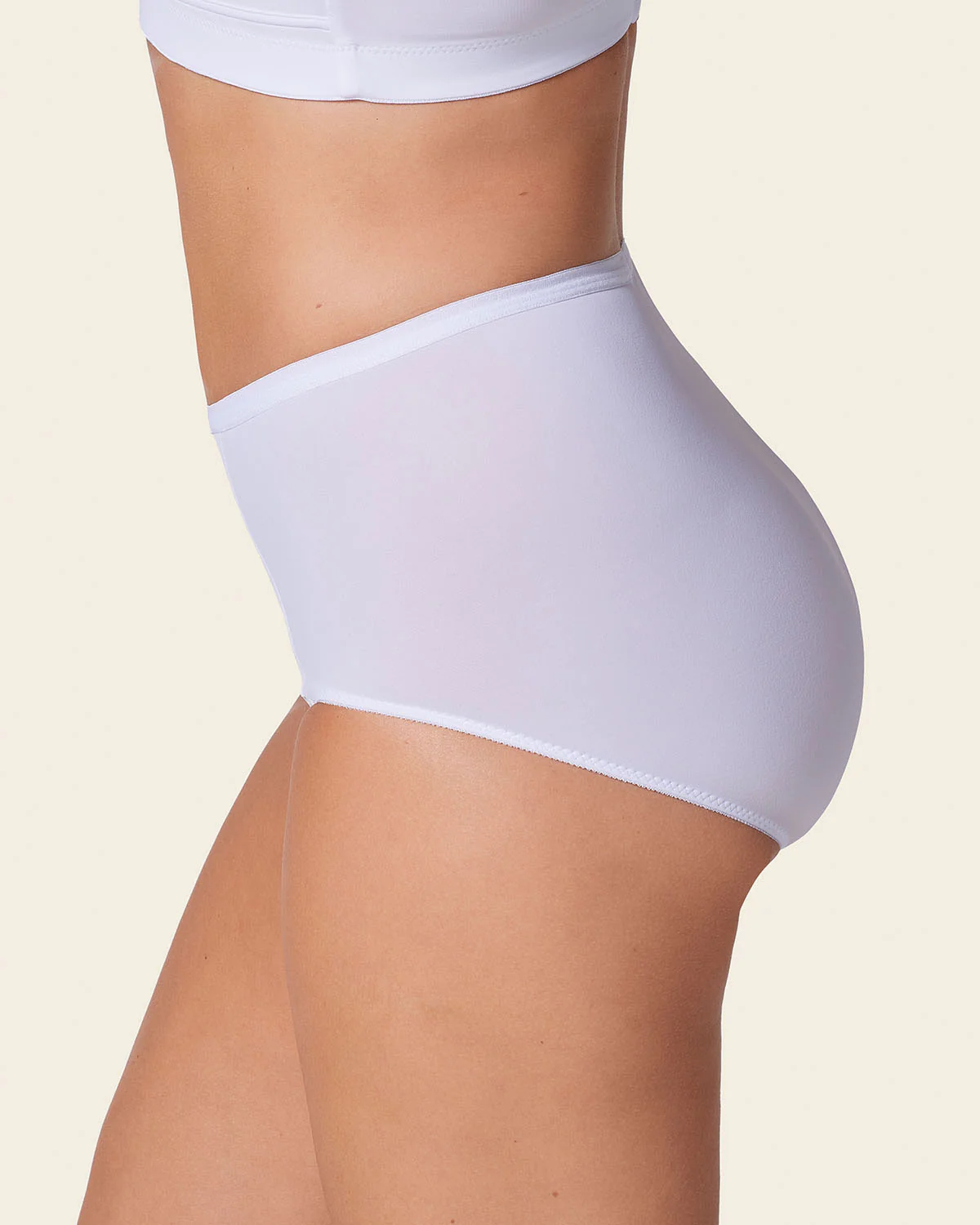 Panty clásico de control suave con excelente modelación