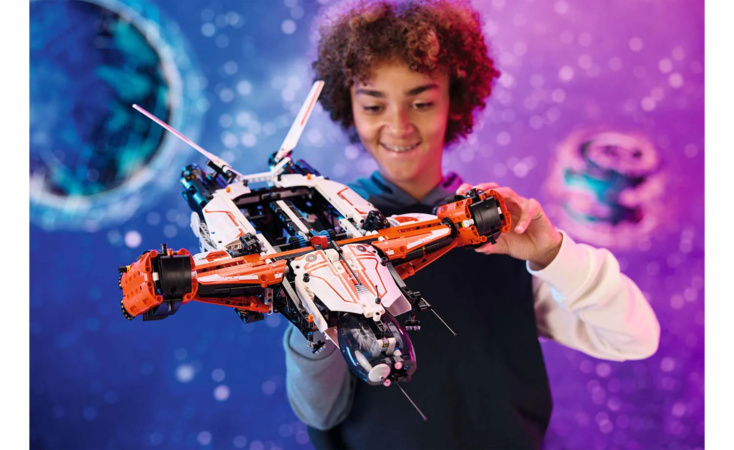 42181 | LEGO® Technic VTOL Heavy Cargo Spaceship LT81