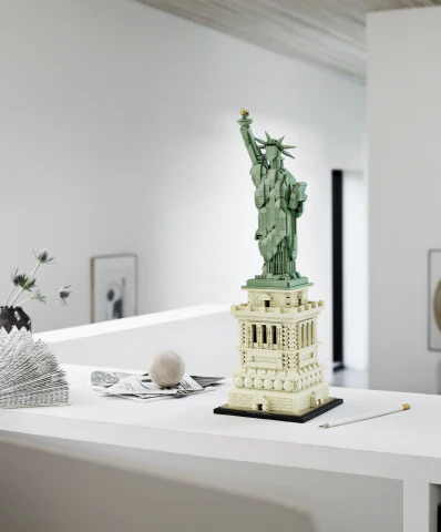 LEGO® Architecture Statue of Liberty Construction Toy for Adults 21042