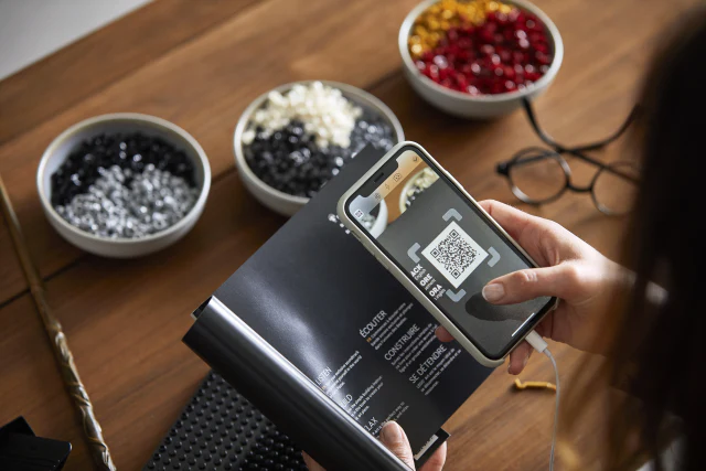 LEGO® ART Harry Potter™ Hogwarts™ Crests 31201