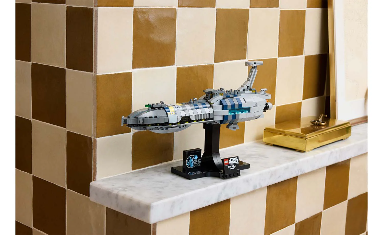 75377 | LEGO® Star Wars™ Invisible Hand™