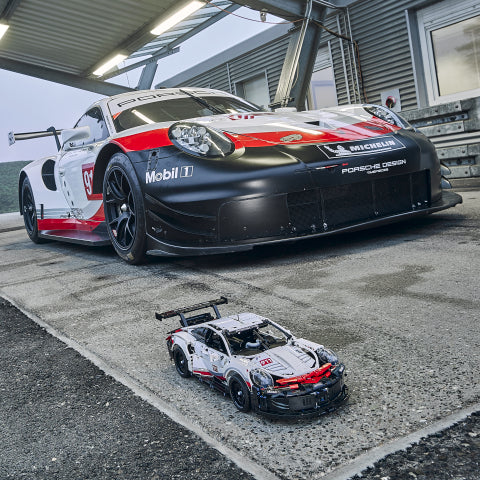 LEGO® Technic Porsche 911 RSR 42096