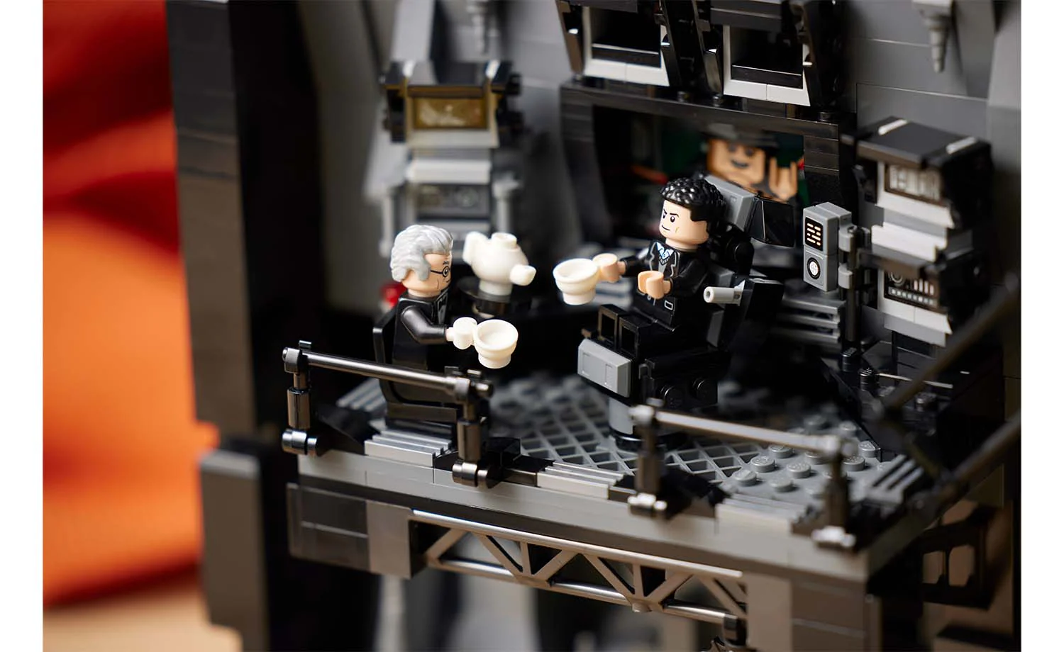 76252 | LEGO® DC Batcave™ –  Shadow Box