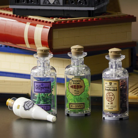 LEGO® Harry Potter™ Hogwarts™ Icons - Collectors' Edition 76391