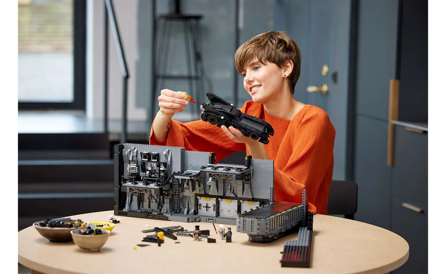 76252 | LEGO® DC Batcave™ –  Shadow Box