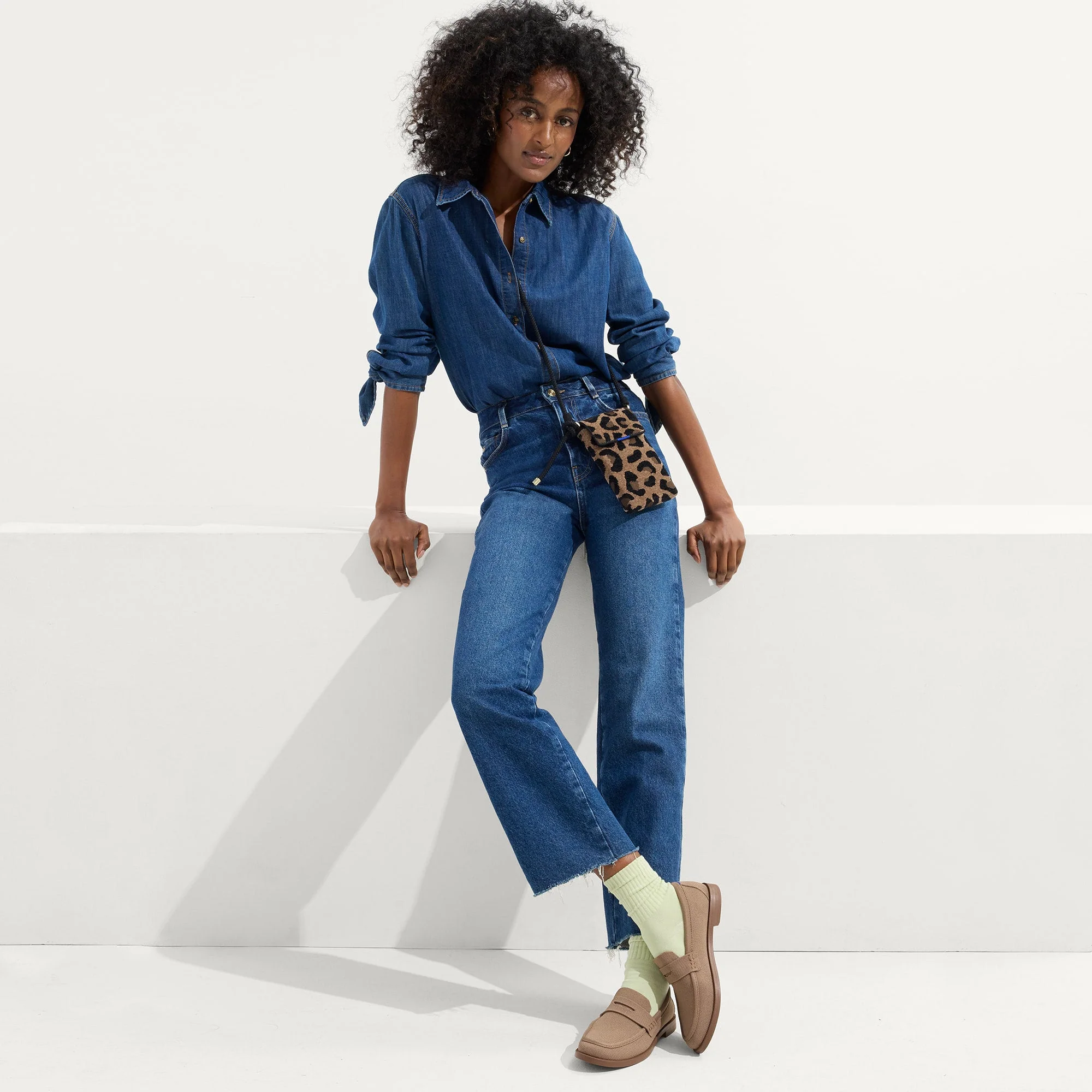 The ReVelvet™ Phone Crossbody - ReVelvet™ Cat