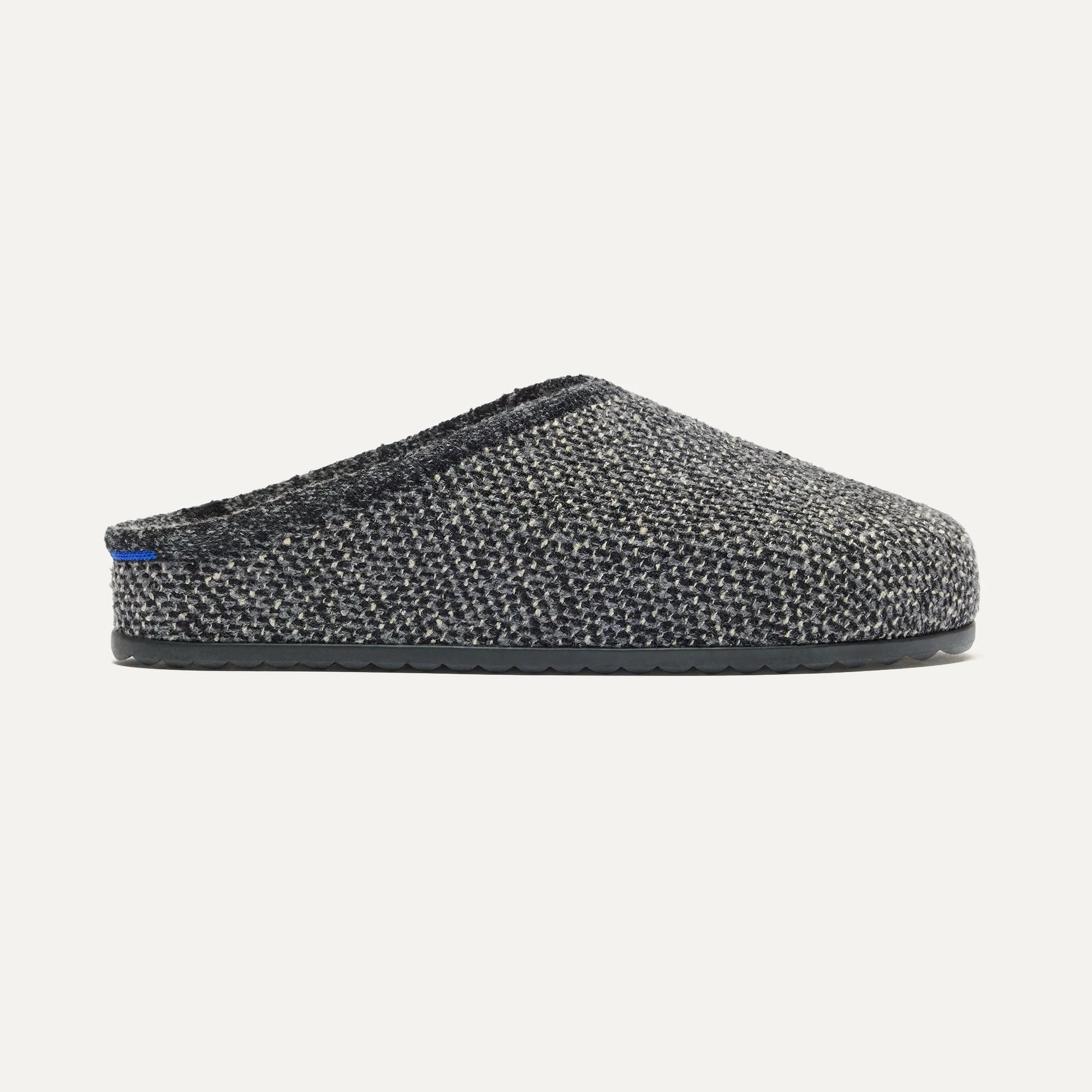 The Cozy Clog - Black Sesame Bouclé