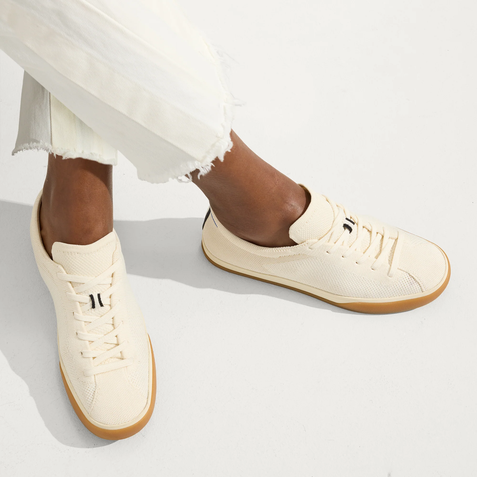 The Lace Up Sneaker - Blonde