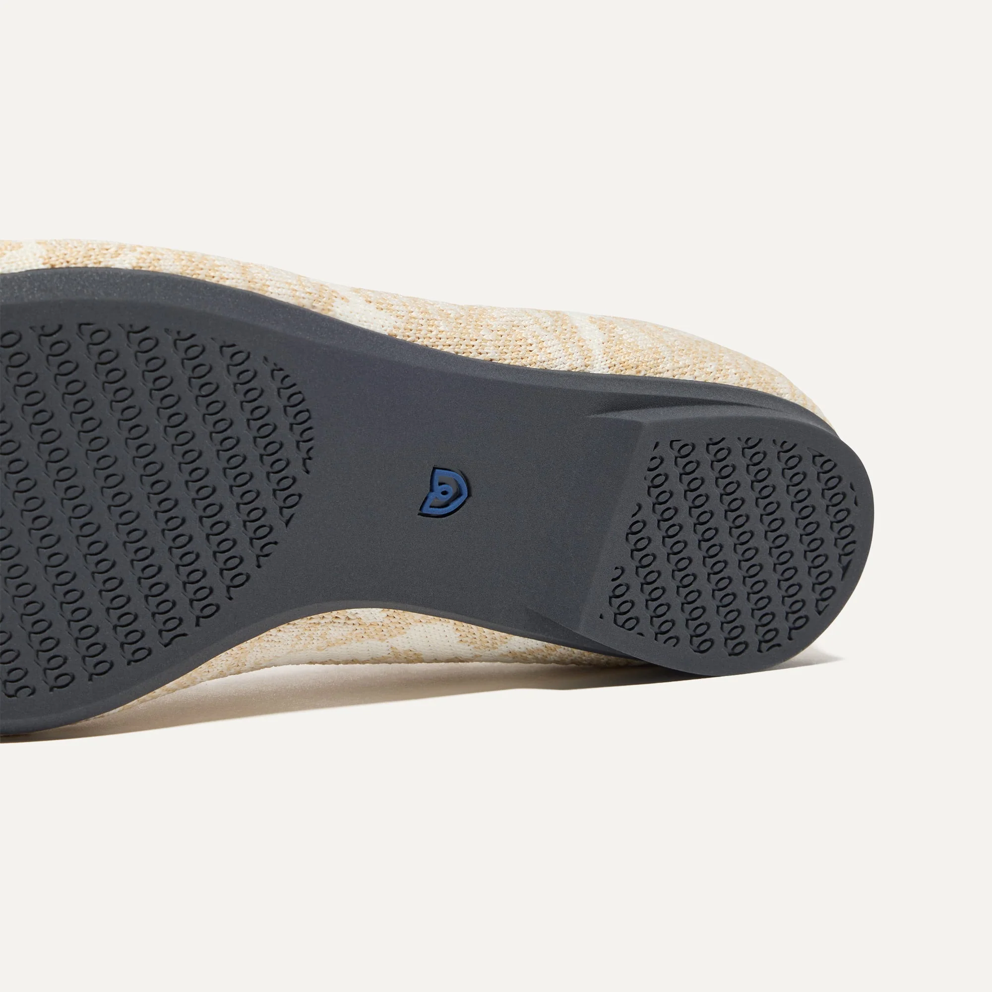 The Max Square - White Chantilly